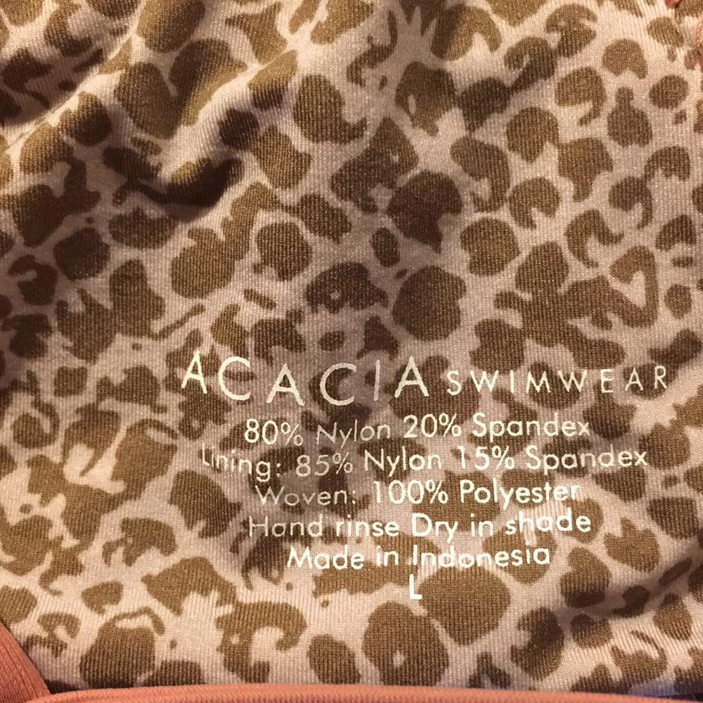 Acacia Swimwear NWT Thailand Top In Lipstick Large - Picture 6 of 7